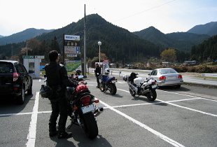 R166 R166