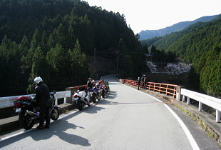 栃谷加杖坂林道 栃谷加杖坂林道