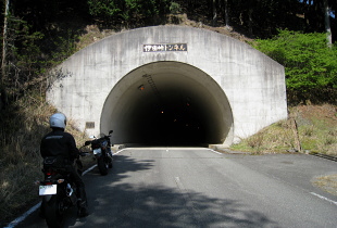 山東・朝来 林道 - 伊由峠トンネル - 山東・朝来 林道 - 伊由峠トンネル -