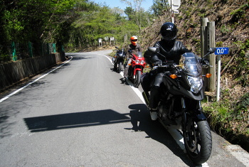南濃北勢線 - r25 - ニノ瀬越(峠) 南濃北勢線 - r25 - ニノ瀬越(峠)