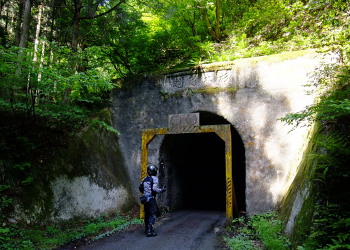 杉本余呉線 - r284 - 杉本隧道 杉本余呉線 - r284 - 杉本隧道