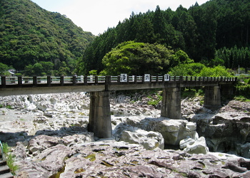滝の拝 滝の拝