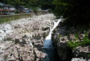 滝の拝 滝の拝