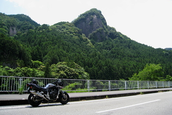 天柱岩 天柱岩