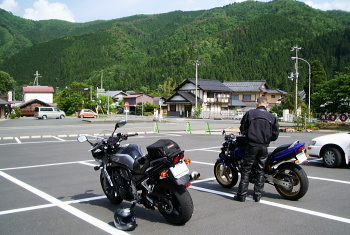 R162 R162