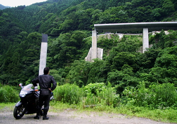 R168 崩落現場 R168 崩落現場