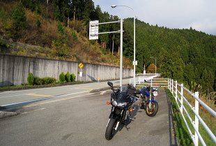 R166 高見山ループ橋 R166 高見山ループ橋