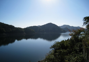 糀谷ダム 翠明湖 糀谷ダム 翠明湖
