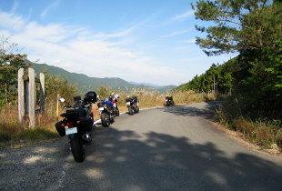 小広和田川林道 小広和田川林道