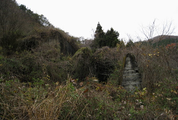 砕石場跡? 砕石場跡?